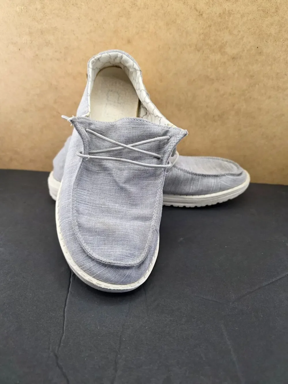 HEY DUDE Wendy Chambray Light Gray Youth  Size 6